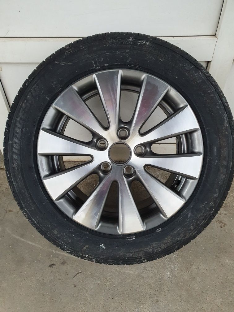 Vand o bucata janta NOUA vw ,16 " ,3C0 601 025 C cu anvelopa 215 55 16