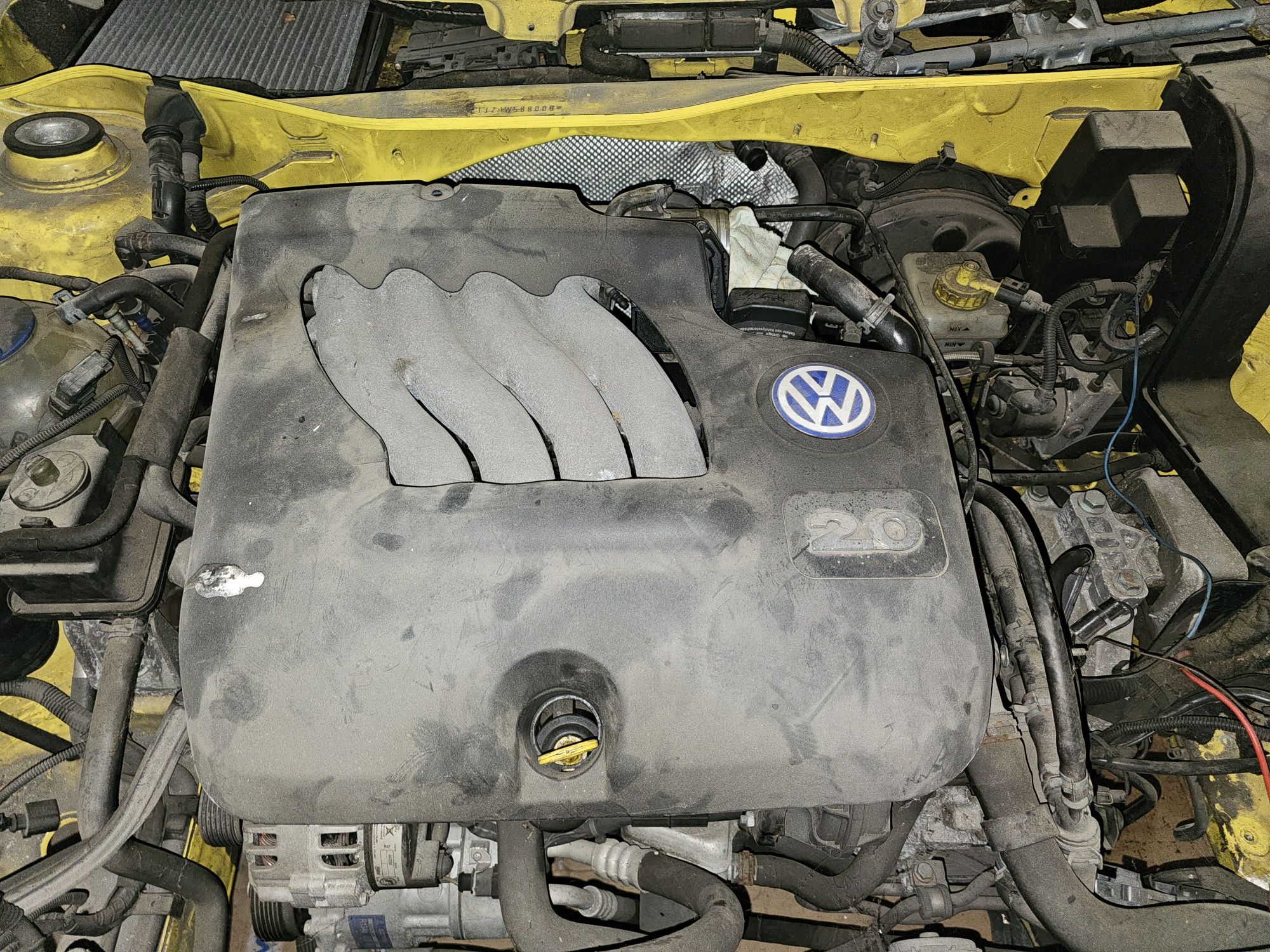Motor vw AQY , 2.0 benzină  , 115 cp , cutie viteze automată  FDG