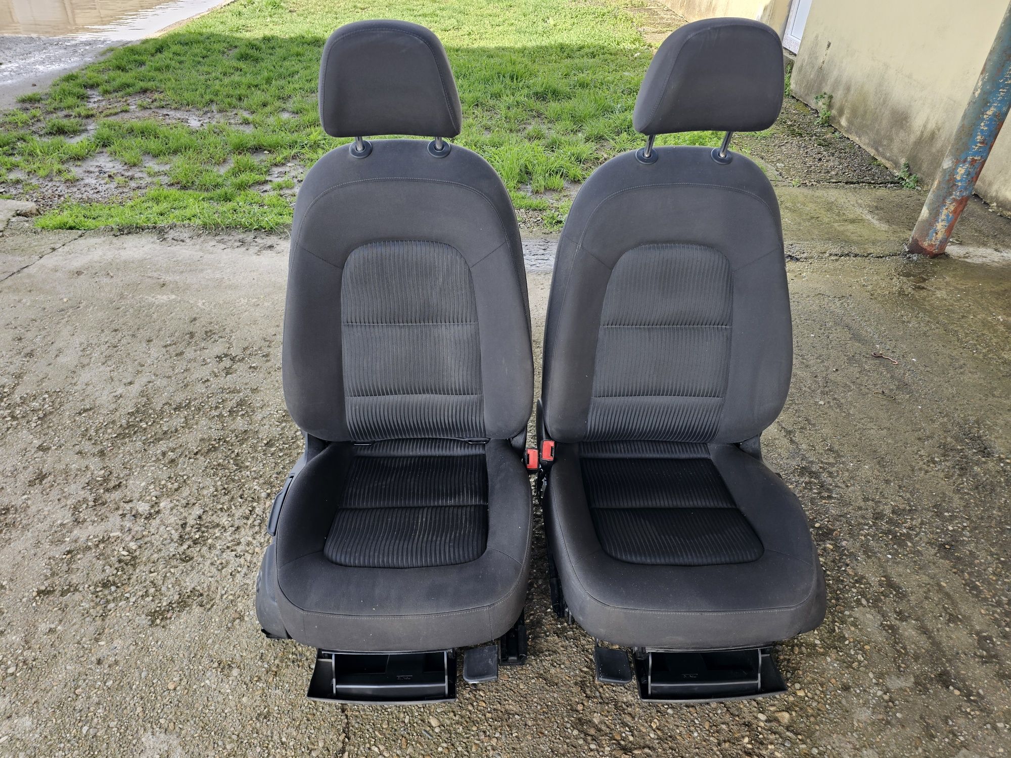 Tapiterie, scaune cu încălzire, bancheta, interior Audi A4 break 2015