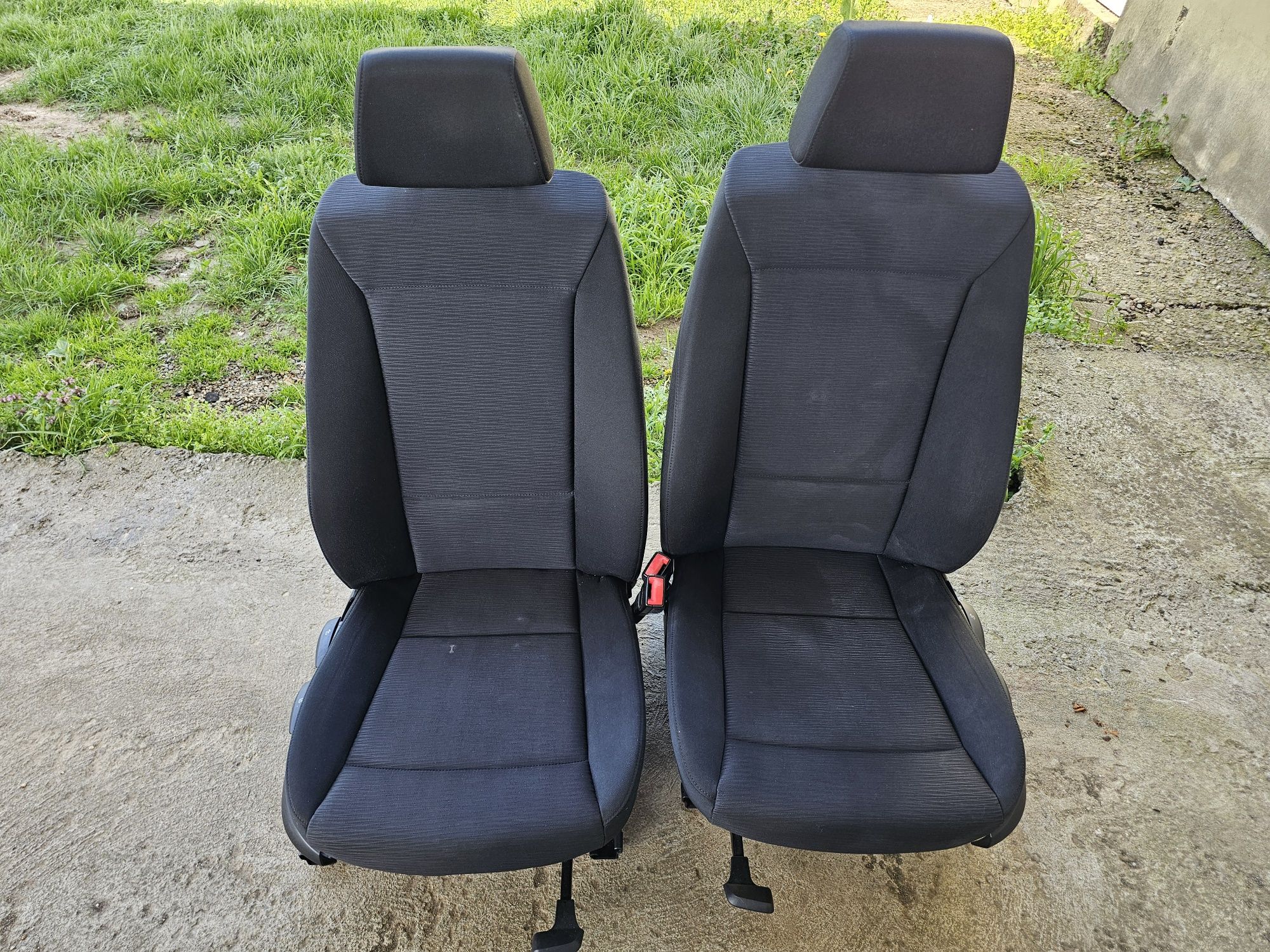 Tapiterie interior scaune fata încălzite  bancheta bmw 118 facelift