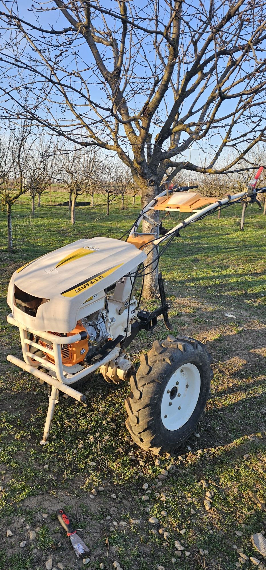 Motocultor 13 CP O-Mac SC135-G-13 + freze + plug + rarită + bilonator